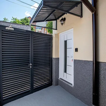 Self Check-in With Jacuzzi Apartment Mostar