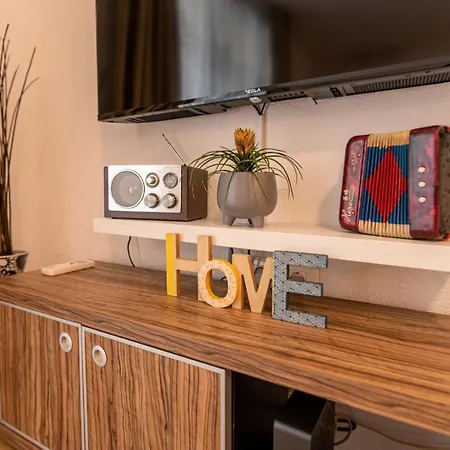 Self Check-in With Jacuzzi Apartment *