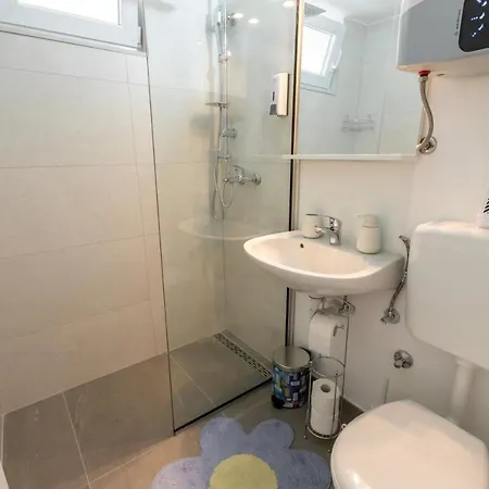 Self Check-in With Jacuzzi Mostar