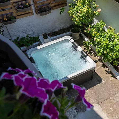 Apartment Self Check-in With Jacuzzi Mostar