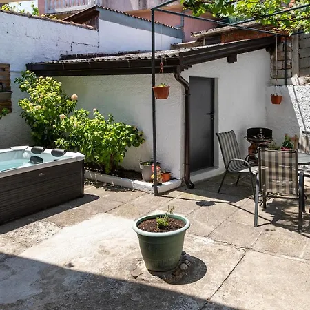 Self Check-in With Jacuzzi Apartment Mostar
